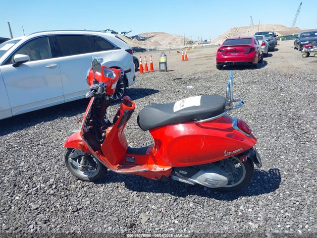Vespa Primavera Sprint 150