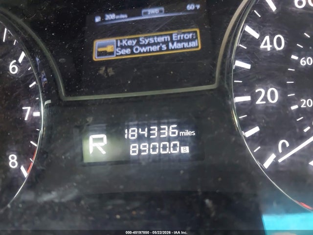 Nissan Pathfinder S
