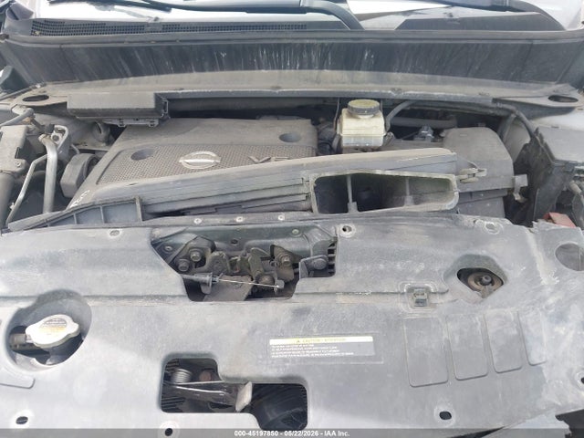 Nissan Pathfinder S