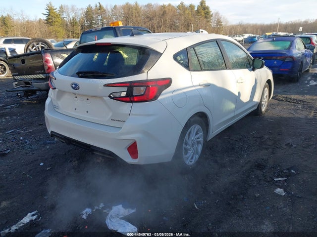 Subaru Impreza Base 5-door