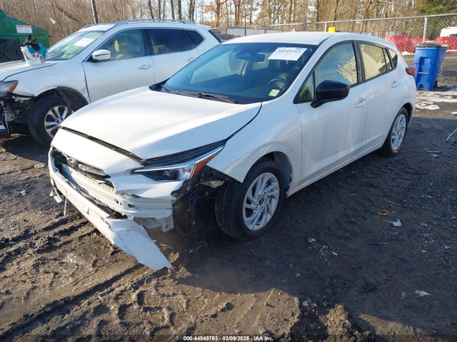 Subaru Impreza Base 5-door