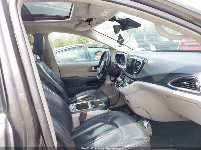 Chrysler Pacifica Touring L Plus