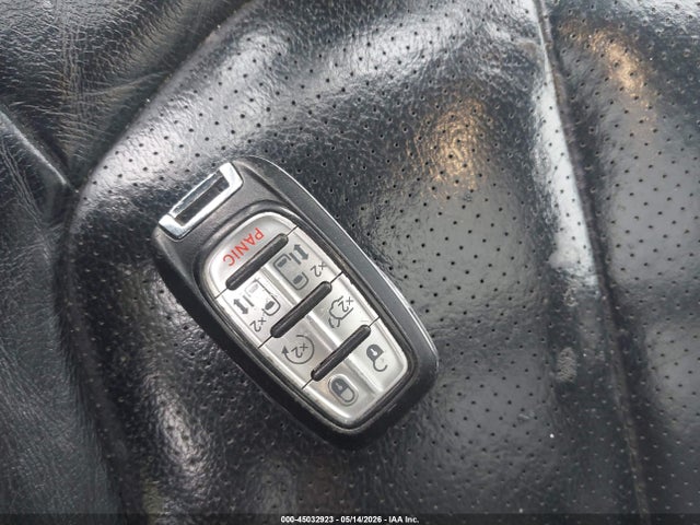 Chrysler Pacifica Touring L Plus