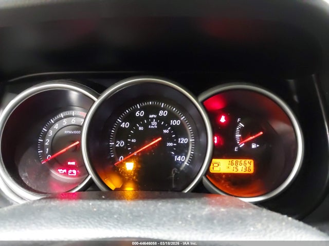 Nissan Versa 1.8 S