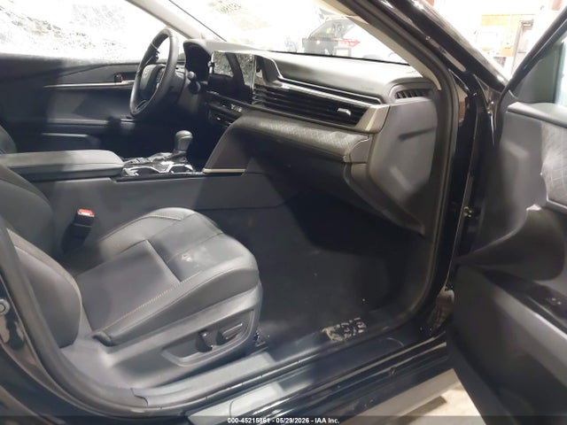 Toyota Camry Xle