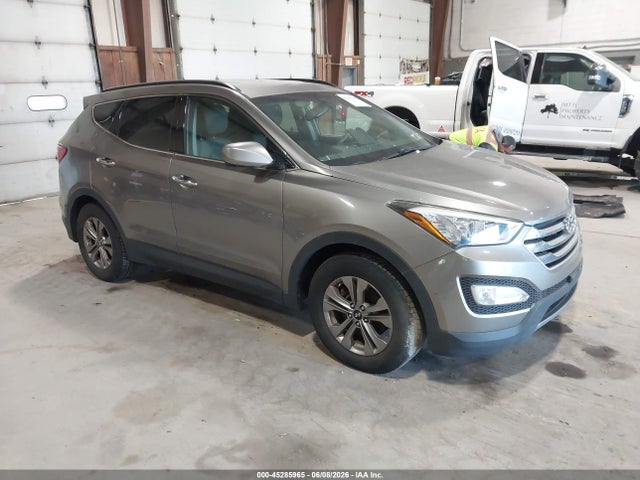Salvage Hyundai SANTA FE Image