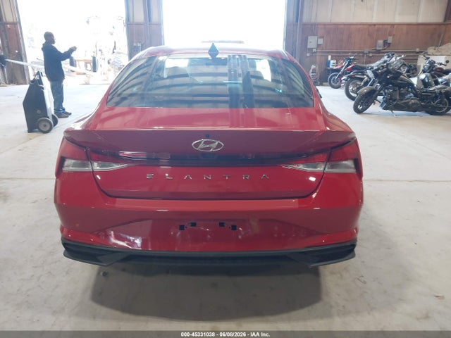 Hyundai ELANTRA Sel