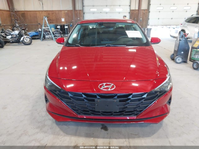 Hyundai ELANTRA Sel