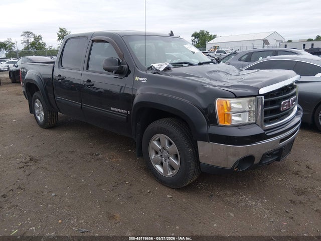 Salvage GMC Sierra 1500 Image