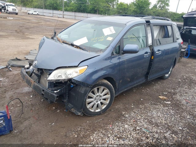 Toyota Sienna Xle 7 Passenger