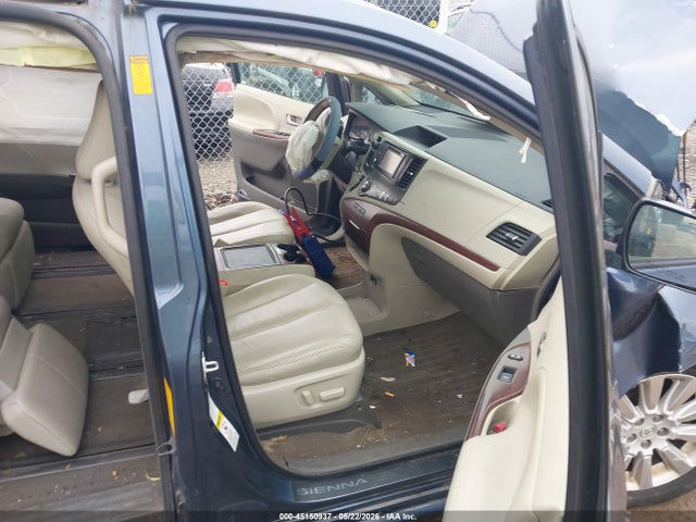 Toyota Sienna Xle 7 Passenger