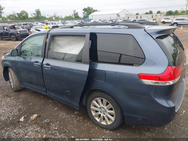 Toyota Sienna Xle 7 Passenger