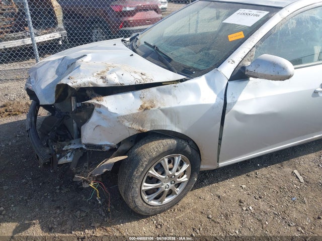 Hyundai ELANTRA Blue