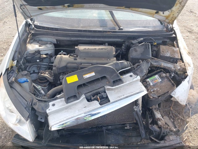 Hyundai ELANTRA Blue