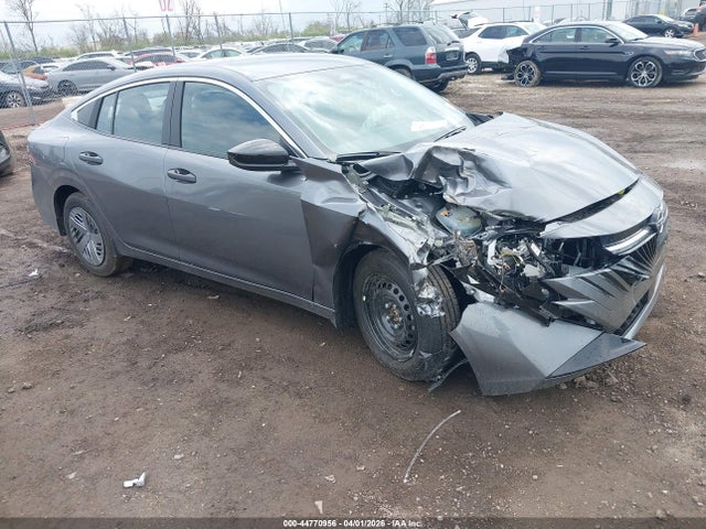 Salvage Nissan Sentra Image