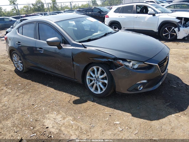 Salvage Mazda Mazda3 Image