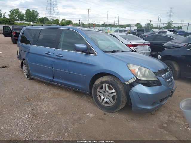 Salvage Honda Odyssey Image