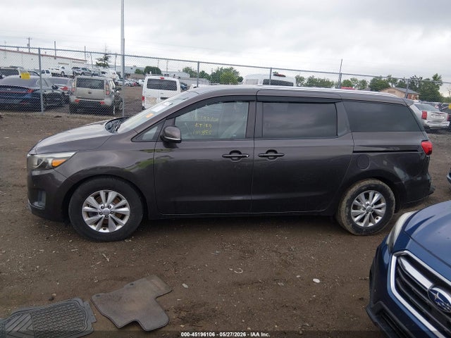 Kia Sedona Lx
