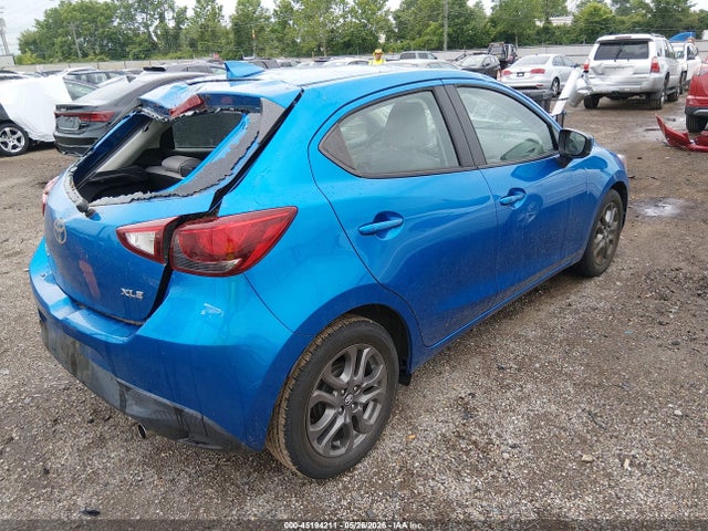 Toyota Yaris Xle