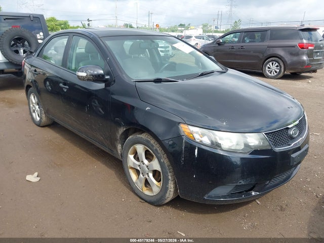 Salvage Kia Forte Image
