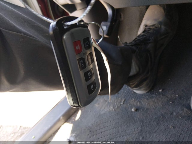 Toyota Sienna Xle 8 Passenger