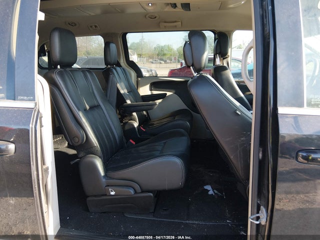 Chrysler Town & Country Touring