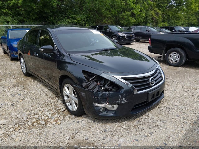 Salvage Nissan Altima Image