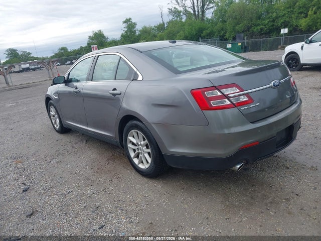 Ford Taurus Se