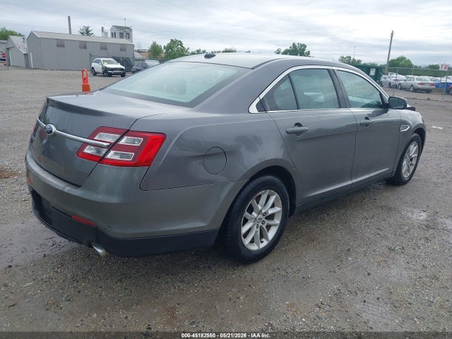 Ford Taurus Se