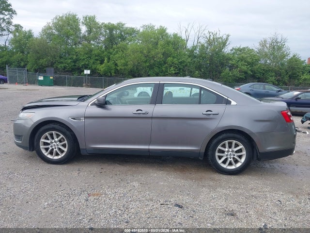 Ford Taurus Se