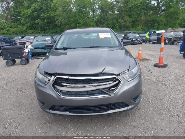 Ford Taurus Se