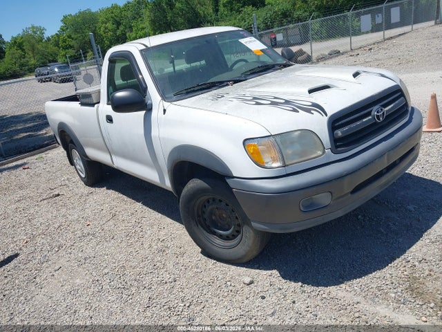 Salvage Toyota Tundra Image