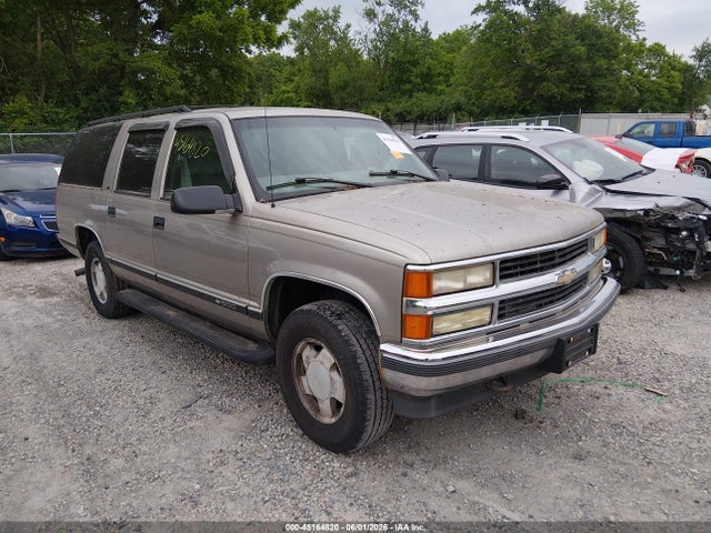 Salvage Chevrolet Suburban 1500 Image