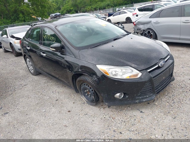 Salvage Ford Focus Image
