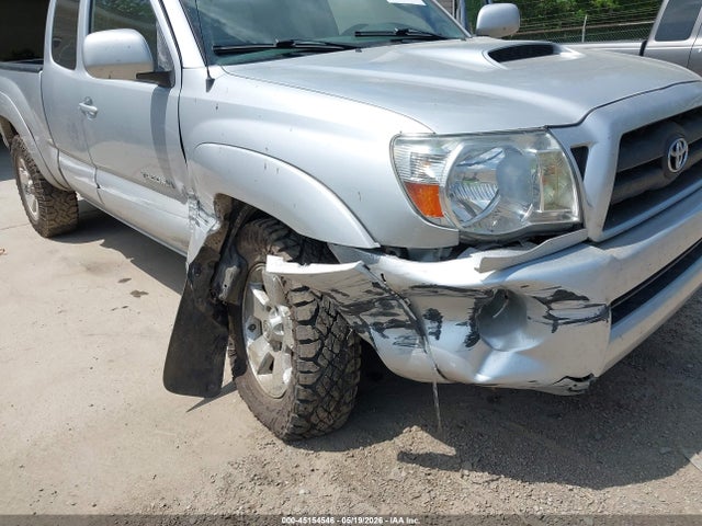 Toyota Tacoma Base V6