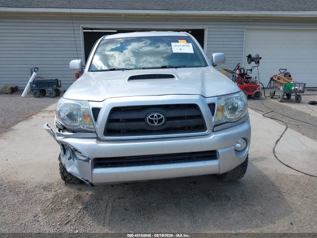 Toyota Tacoma Base V6