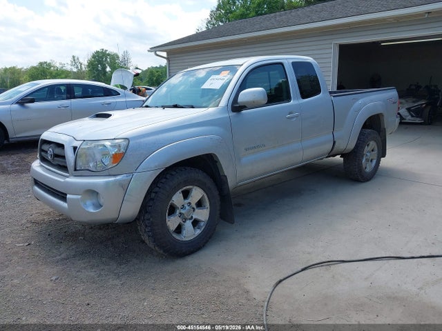 Toyota Tacoma Base V6