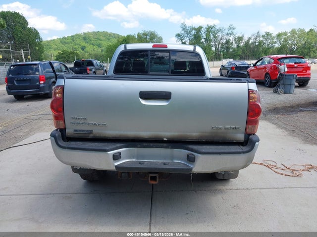 Toyota Tacoma Base V6