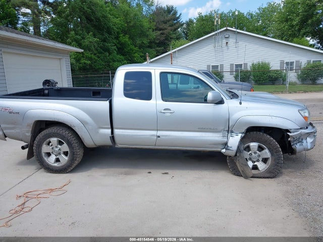 Toyota Tacoma Base V6