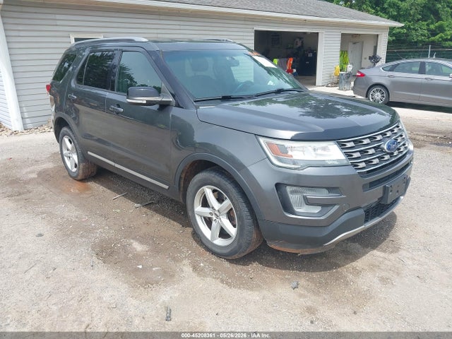 Salvage Ford Explorer Image