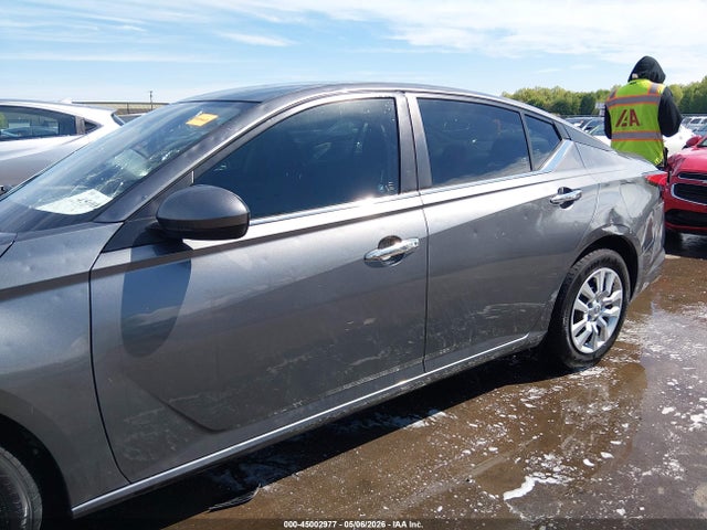 Nissan Altima S Fwd