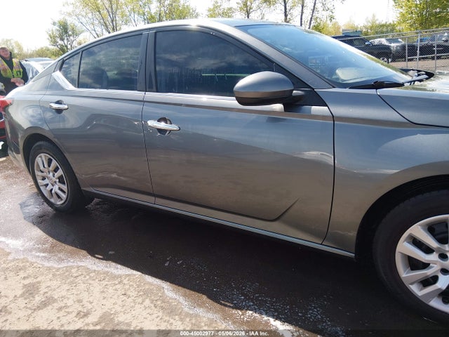 Nissan Altima S Fwd