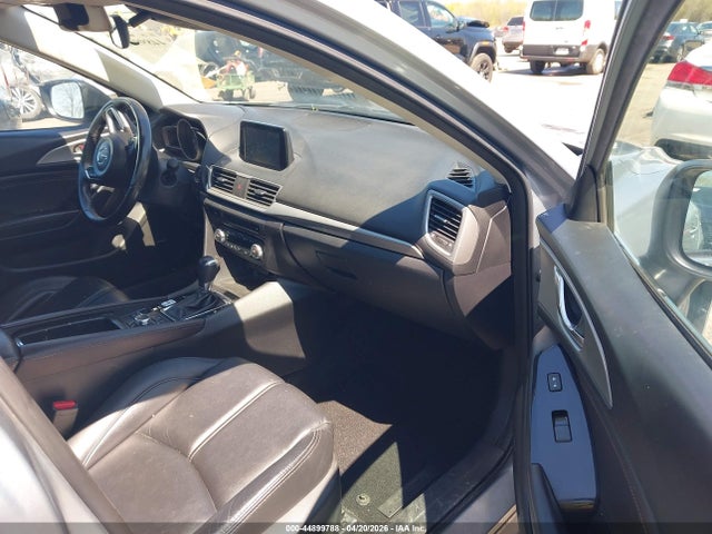 Mazda Mazda3 Touring