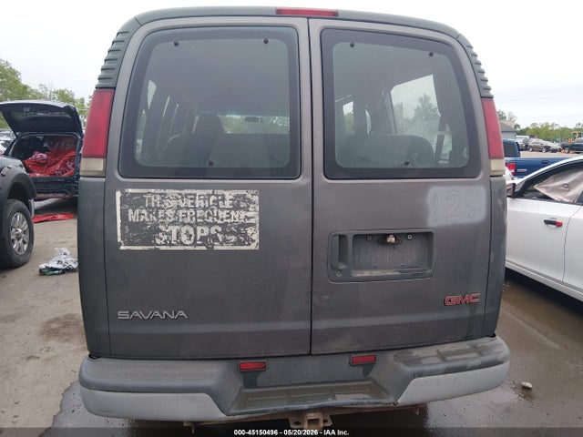 GMC Savana Standard