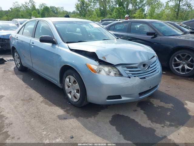 Salvage Toyota Camry Image