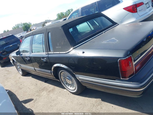 Lincoln Towncar