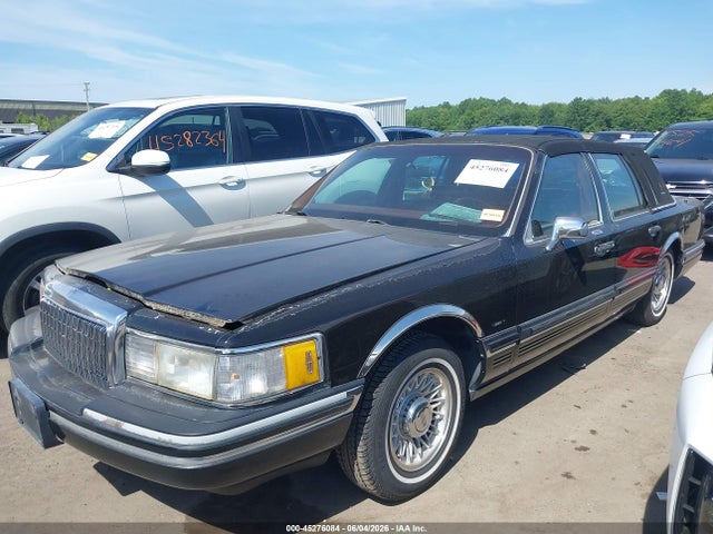 Lincoln Towncar