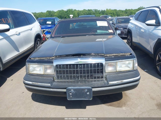 Lincoln Towncar