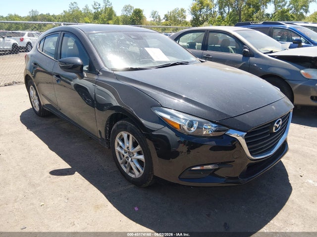Salvage Mazda Mazda3 Image