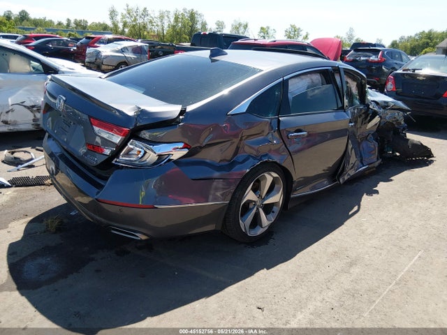 Honda Accord Touring 2.0t